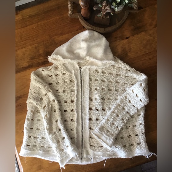 SOLD ππΌFree People zip hoodie knit like new - Picture 4 of 10